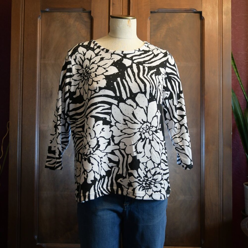 Rebecca Malone Women's 3/4 sleeve Rhinestone Floral Sweater Blouse Size XL